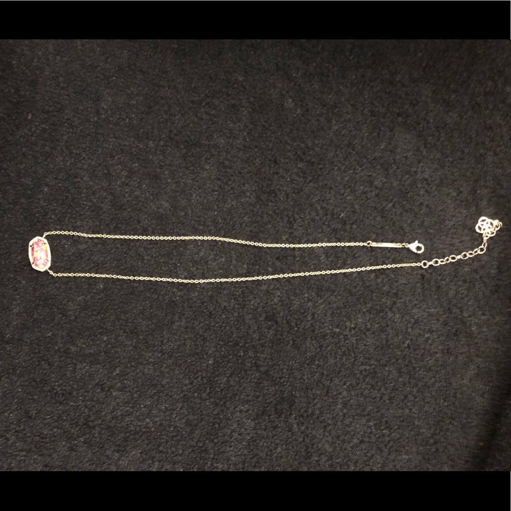 Kendra Scott necklace